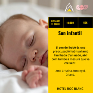 Bebé durmiendo en un taller sobre el sueño infantil.