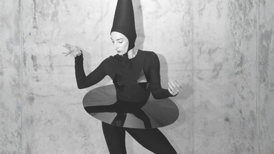Lorena Nogal actuando en su espectáculo de danza PICASSa en Encamp.