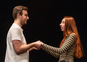Escena de la obra de teatro La novel·la del grup de teatre jove de la Massana