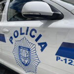 Policía de Andorra en un control en la frontera del río Runer.
