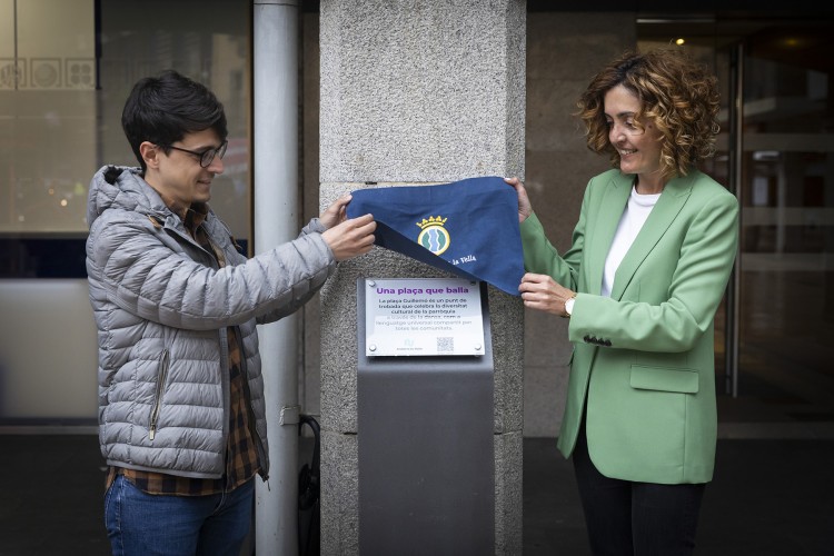 Presentación de la placa en la plaça Guillemó de Andorra la Vella