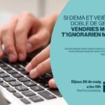 Mans escrivint en un teclat durant una xerrada sobre vendes