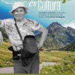 Hombre en la montaña con paisaje de fondo en Canillo