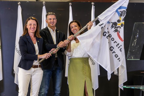 Entrega de trofeus en la cloenda dels Jocs de la Gent Gran